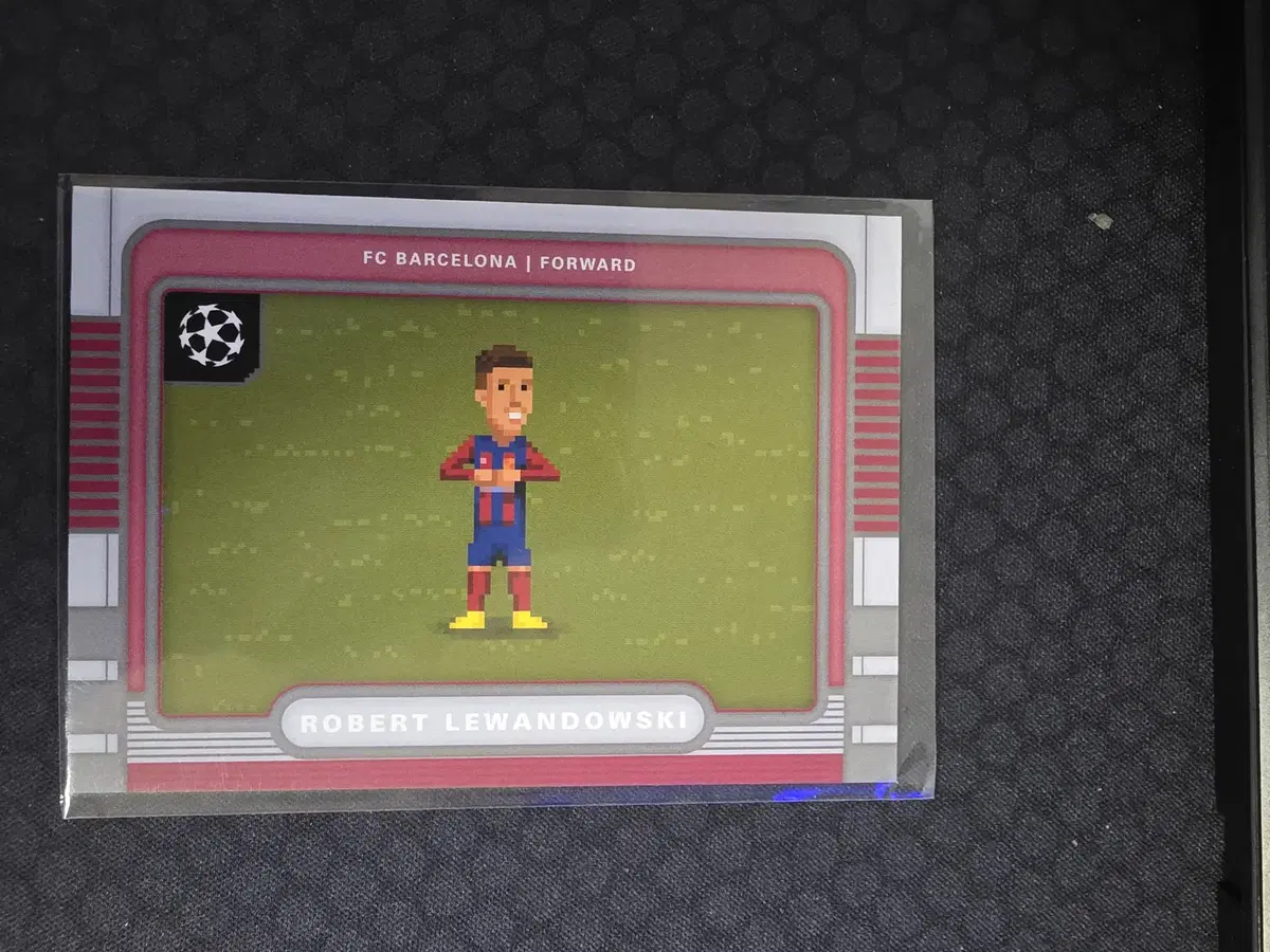 2026 탑스 축구 로베르트 레반도프스키 8bit 카드