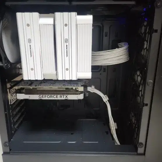 컴퓨터 본체 팔아요 rtx4060