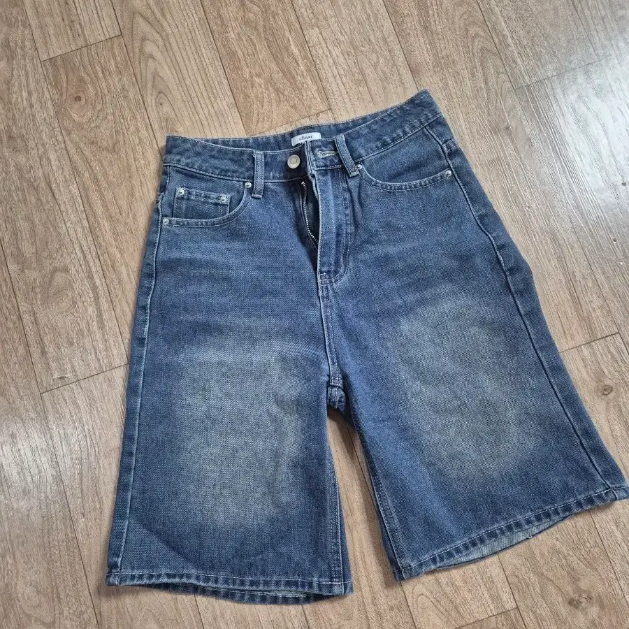 청바지 반바지