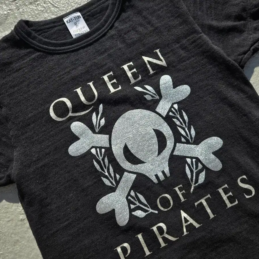 KAT-TUN 2008 LIVE TOUR QUEEN OF PIRATES 투어 반팔티셔츠