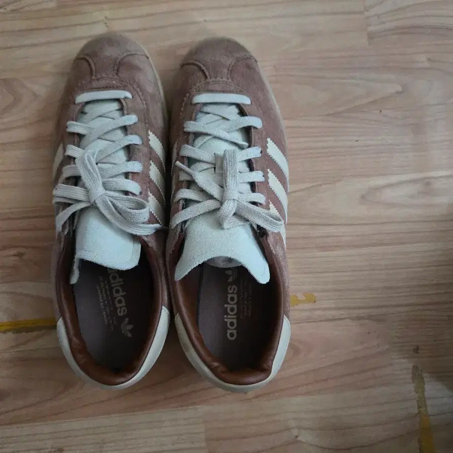 아디다스 가젤운동화
