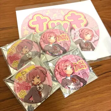 두근두근 문예부 DDLC 도쿄 타워 부채 캔뱃지 나츠키