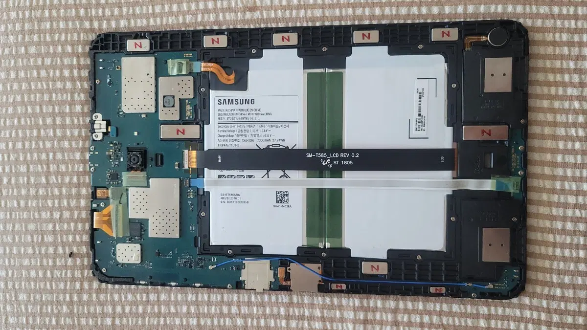 삼성 갤럭시탭 SM-T585 LCD 액정 부품