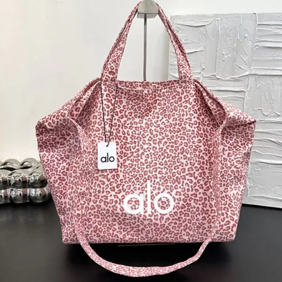 ALoyoga 레오파드 토트백 핑크