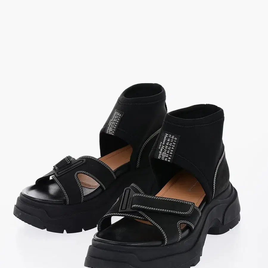 [37] MAISON MARGIELA 스웨이드 샌들 탱크 솔
