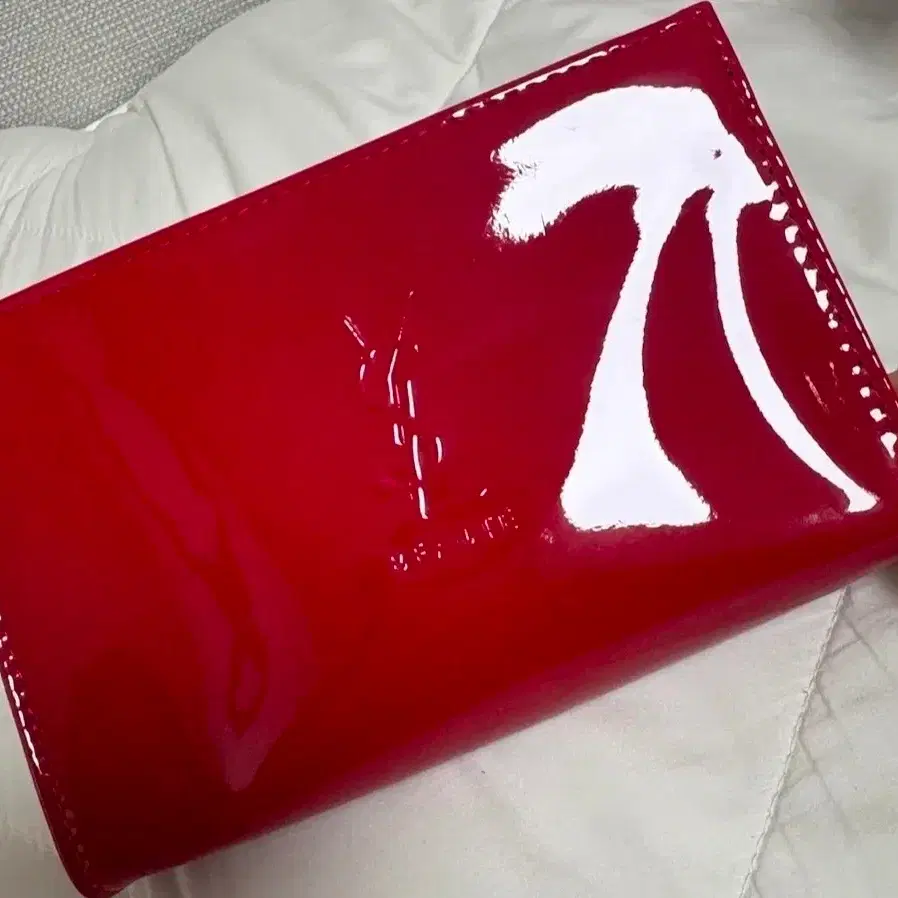 YSL 파우치