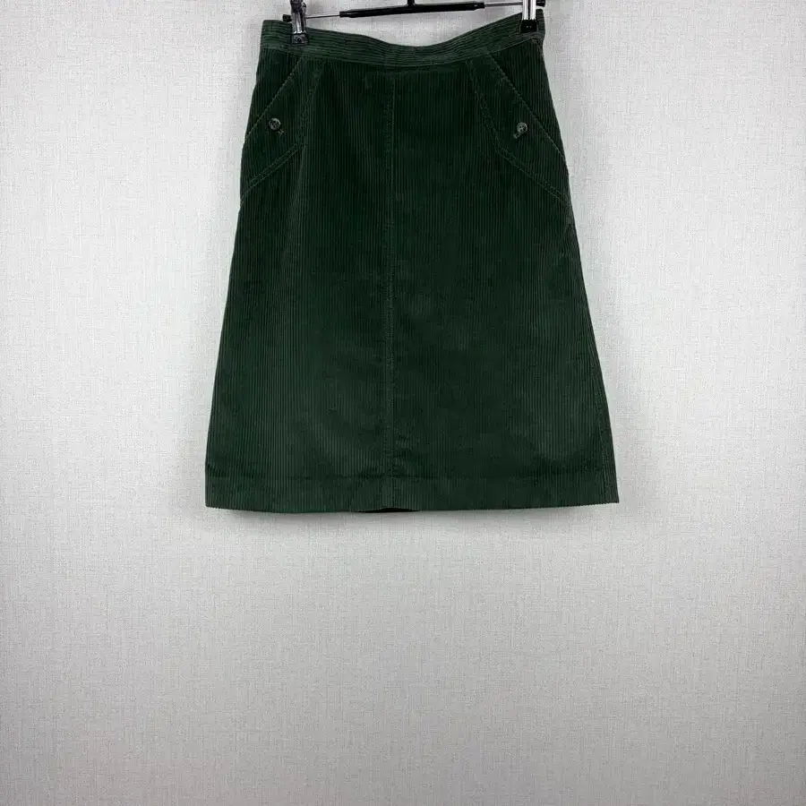 A.P.C. 그린 코듀로이 스커트 34