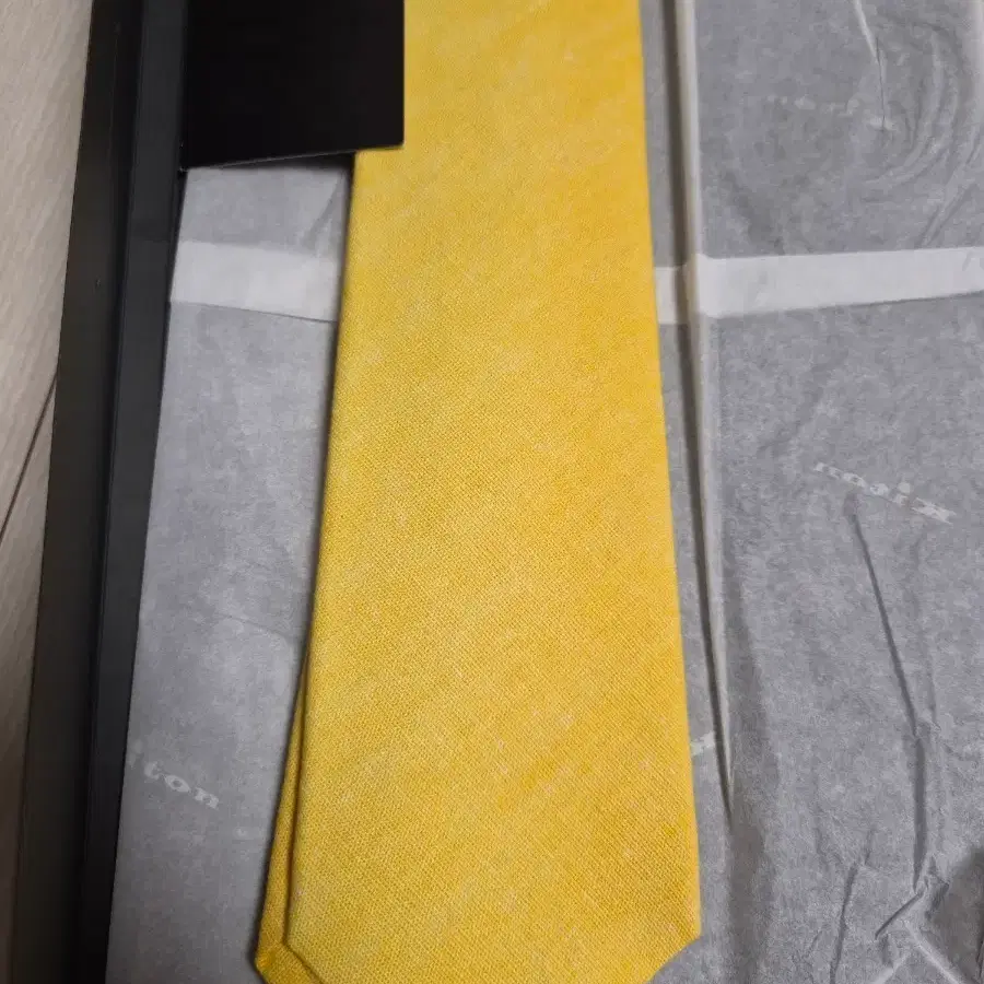 정가 약 40만원 키톤 kiton 넥타이(새상품)
