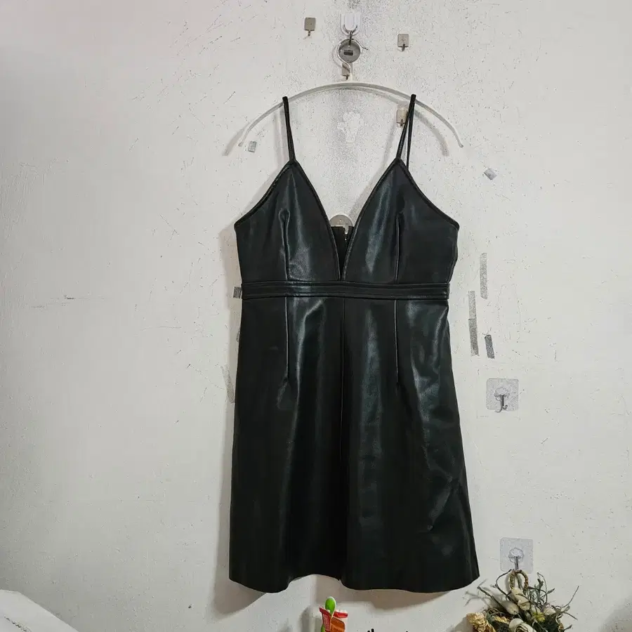 인조가죽 뷔스티에 롱 원피스 블랙