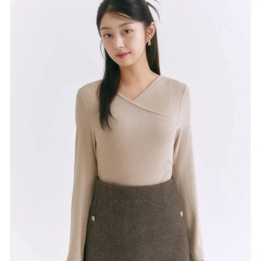 롬앤 베이지 랩 니트
