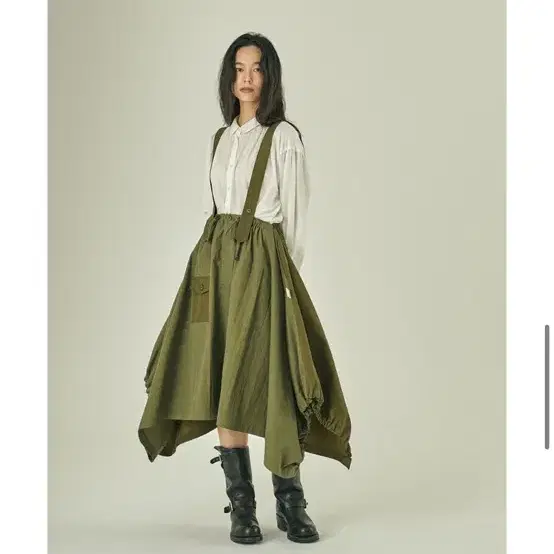 고트 피쉬 테일 스커트
