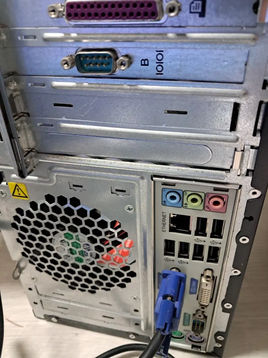 hp pro 3000mt 데스크탑본체팝니다