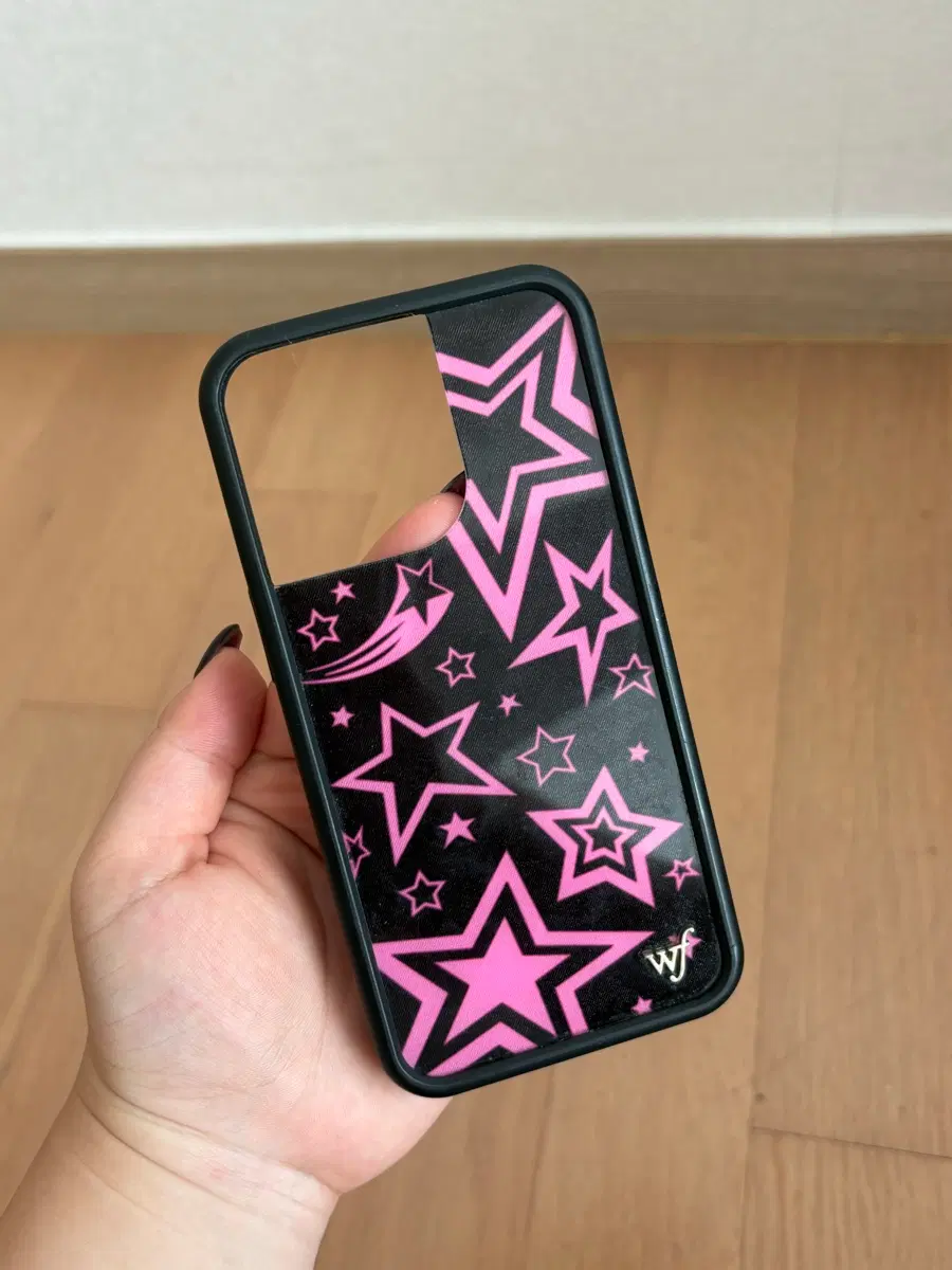 아이폰13pro 와일드플라워 케이스
