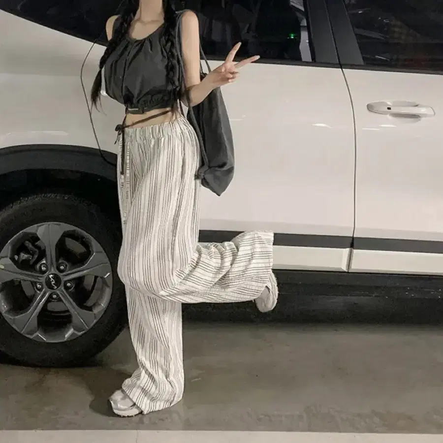 세로 스트라이프 와이드 팬츠