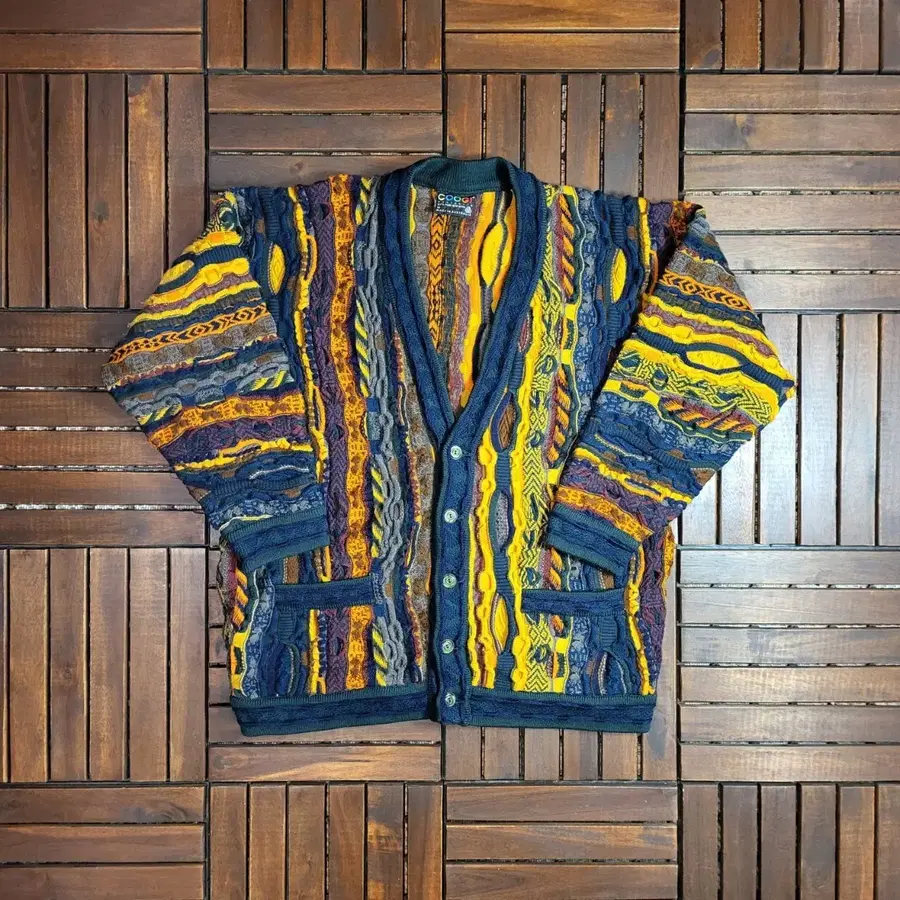 쿠지(COOGI)케이블 니트 카디건 (M)