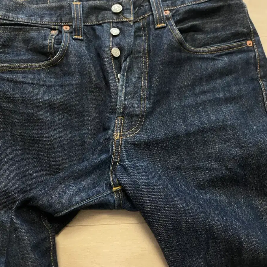 Lvc1947 501 32/32