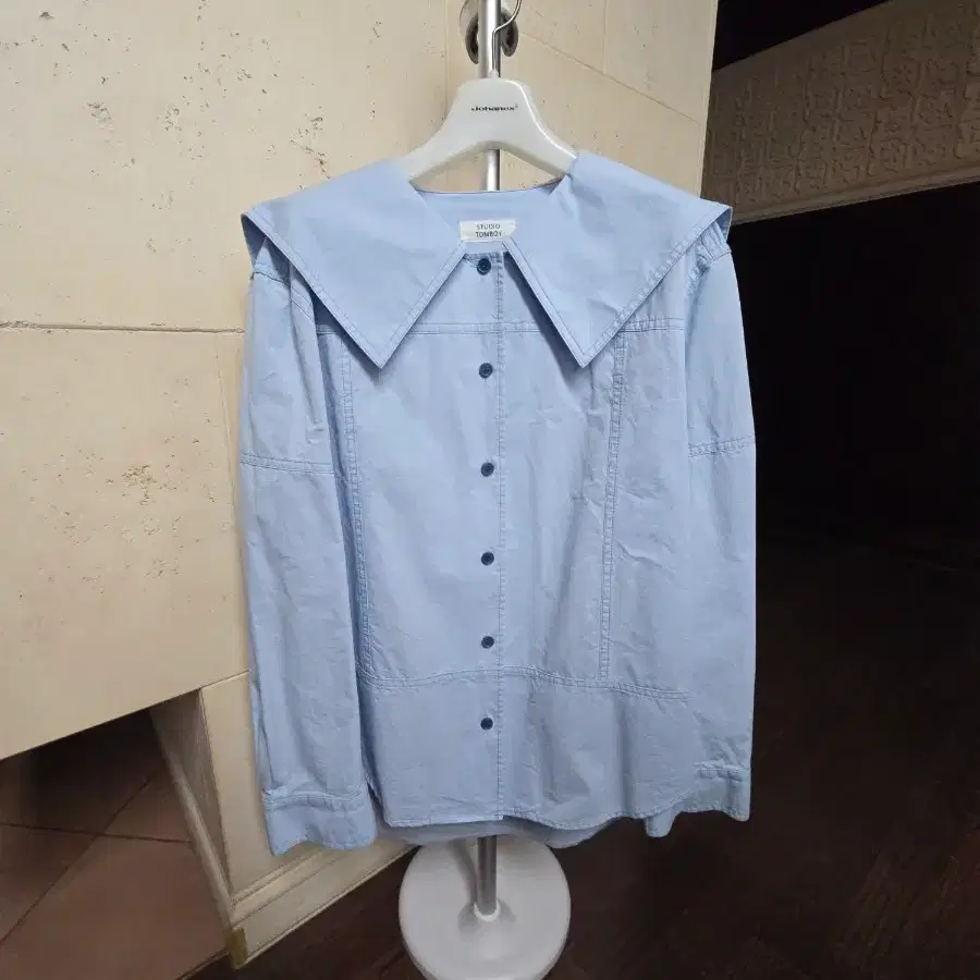 새상품)톰보이 세일러카라 블라우스