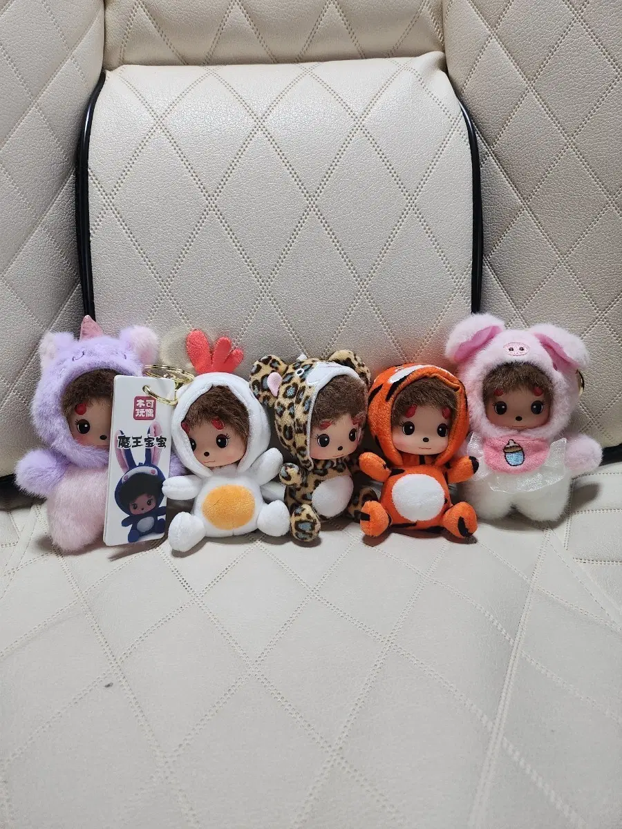 몬치치인형 5개 팝니다.