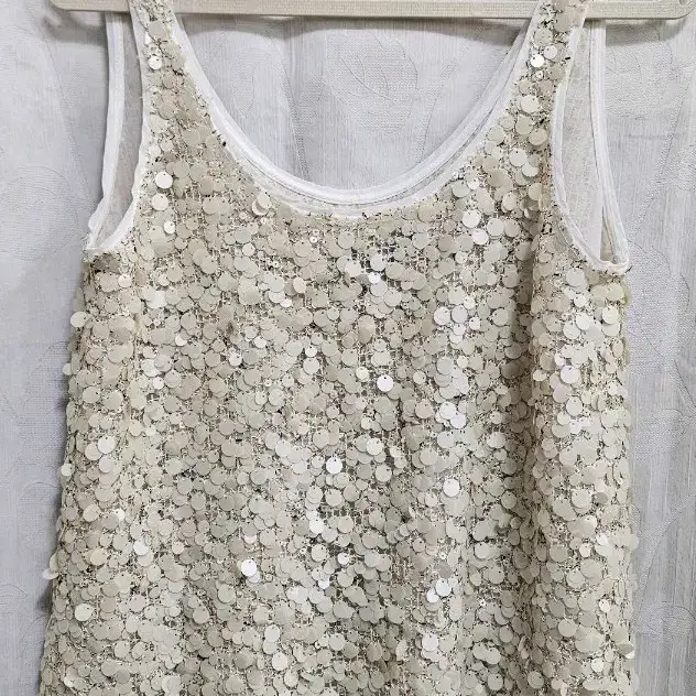 자라(ZARA)글리터 시퀸 스트랩 탑 (라이트 베이지)