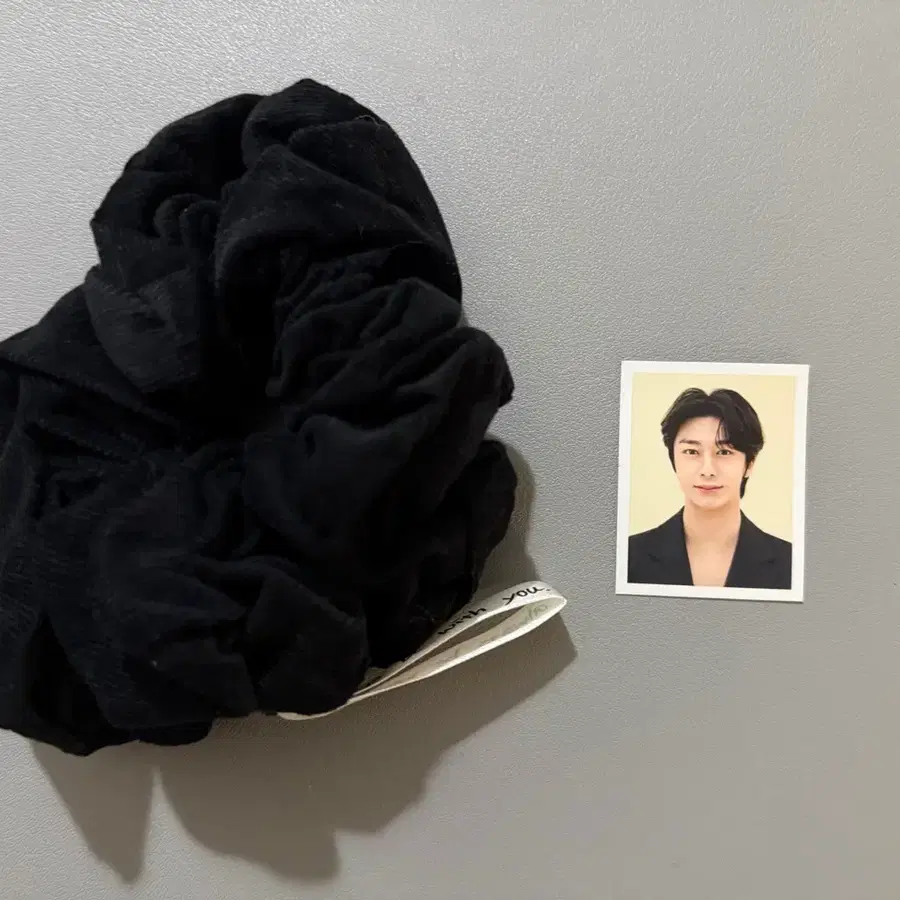 몬스타엑스 스크런치 형원 증사