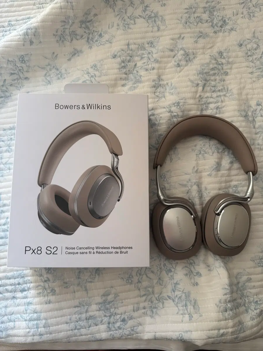 B&W Px8 S2 웜스톤 헤드폰 판매합니다