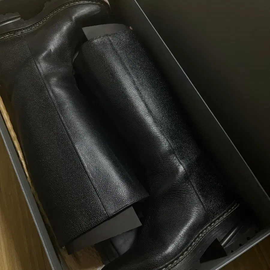톰브라운 롱부츠