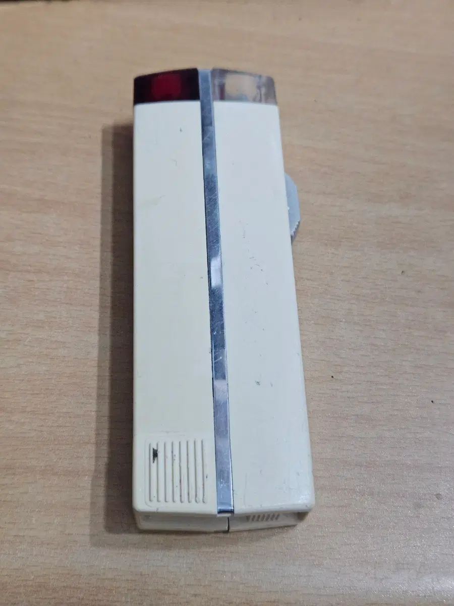 1970년대 일본 산요 에서 제조한 빈티지 충전식 플래시  Sanyo Cadnica Lite NL-421 #고전문구 #골동품