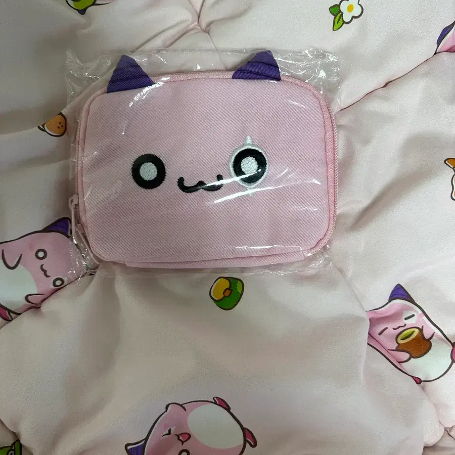 핑크빈 파우치