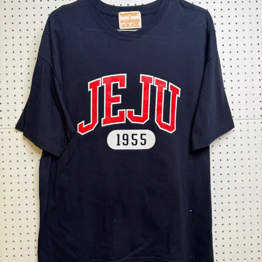 아일랜드프로젝트 네이비 JEJU 1955 반팔 티셔츠