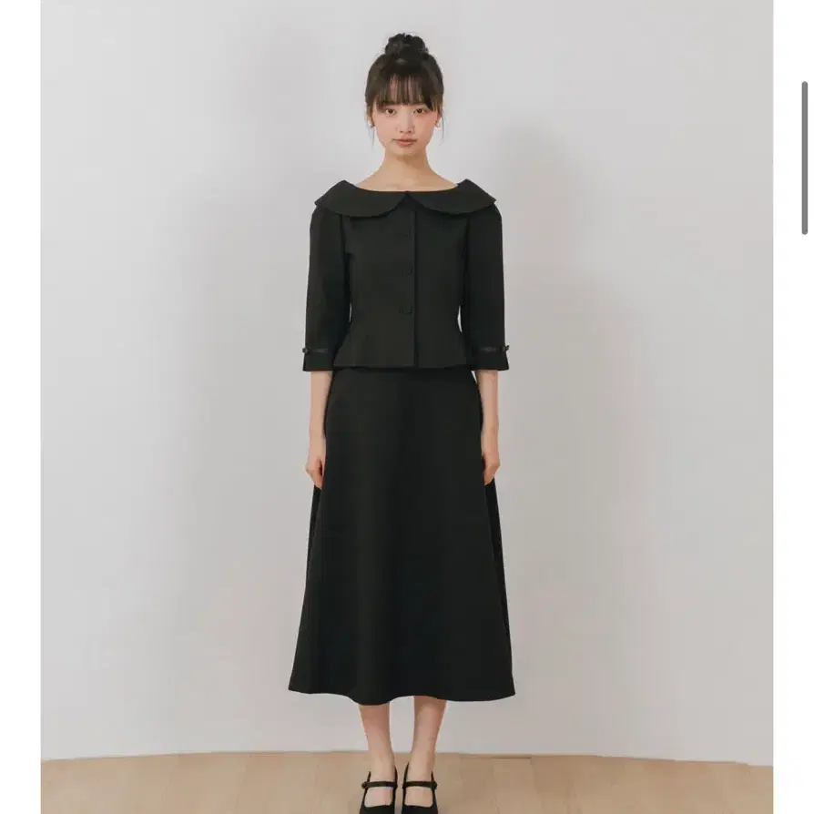 가니송 Bridal Tulip Collar Two-piece