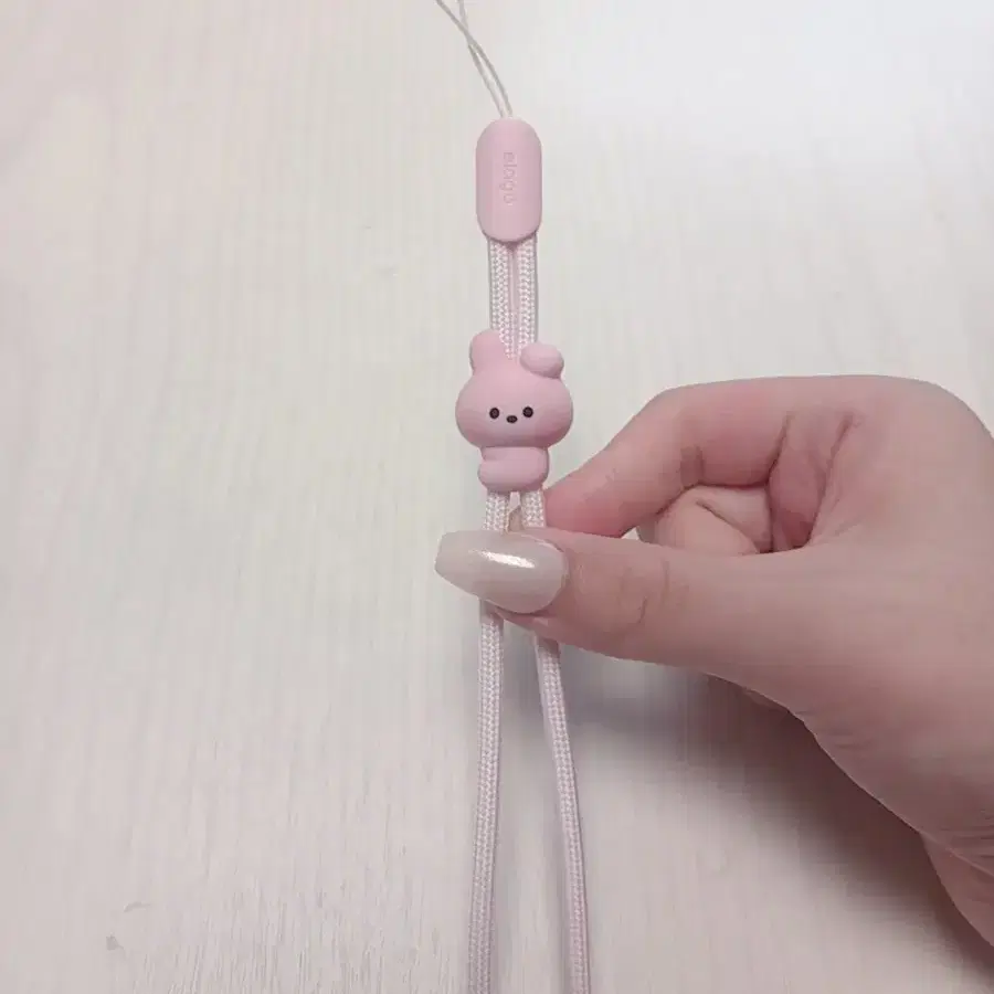 BT21 토끼 핸드폰 스트랩/줄