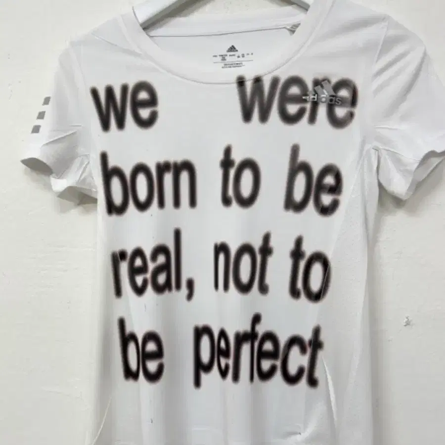 Lettering Adidas Slim Fit Tee 아디다스 슬림핏 반팔티