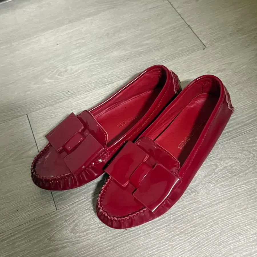 레드 로퍼 단화