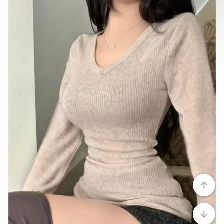 골지 브이넥 긴팔 니트 베이지