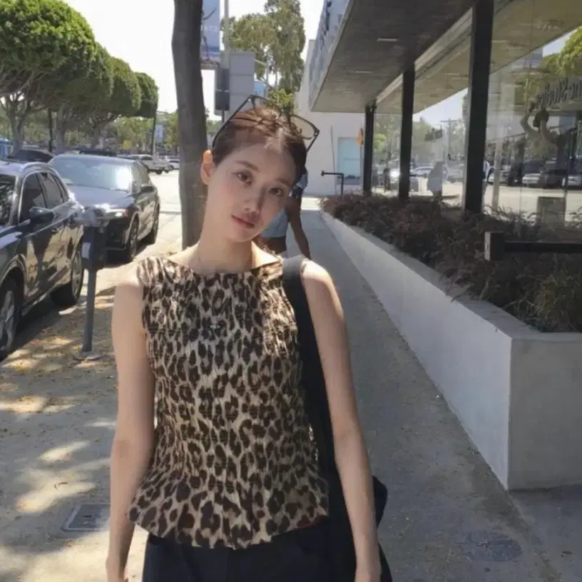 (이나은 신시아 착용)H&m 에이치엔엠 레오파드 블라우스 s