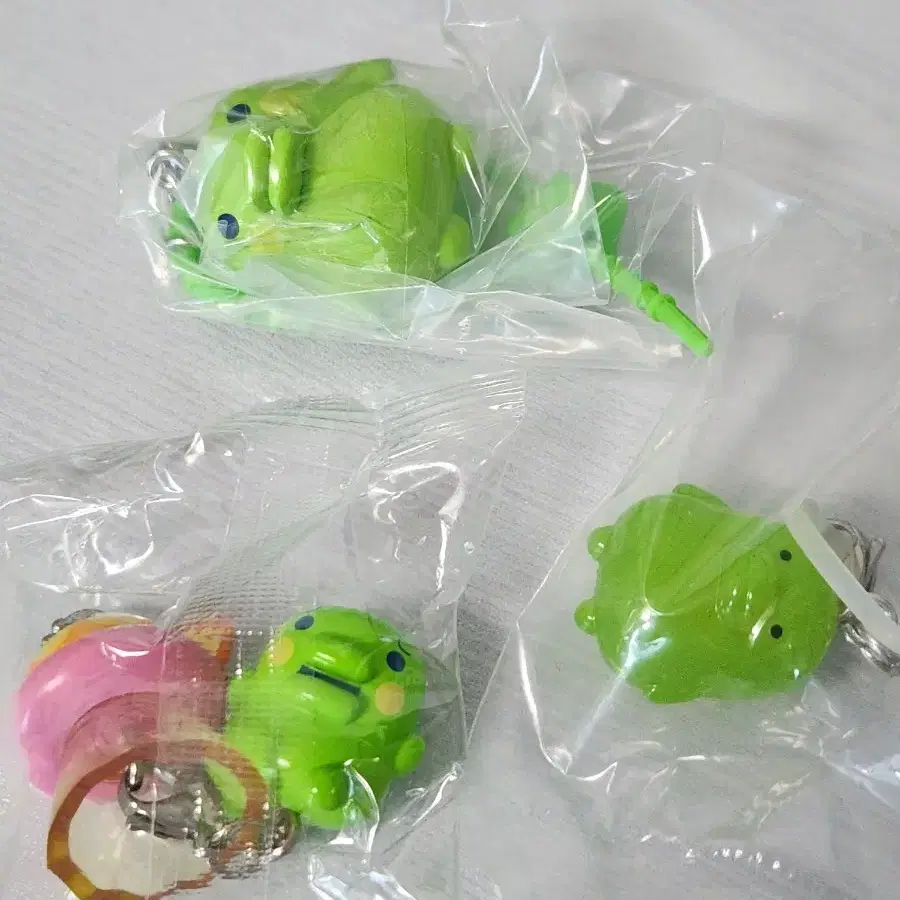 일괄 다마고치 주댕치 구치파치 메지루시 ufo 스윙 키링 컬러풀 멀티참 판매 처분