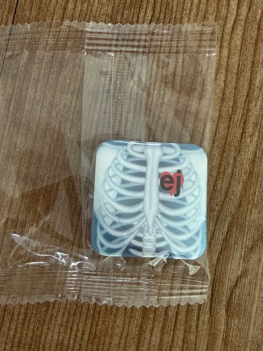 앤팀 의주 정사각 핀버튼 생카 특전 럭드 내심장속ej 캔뱃지 핀뱃지 콜님 배드주주