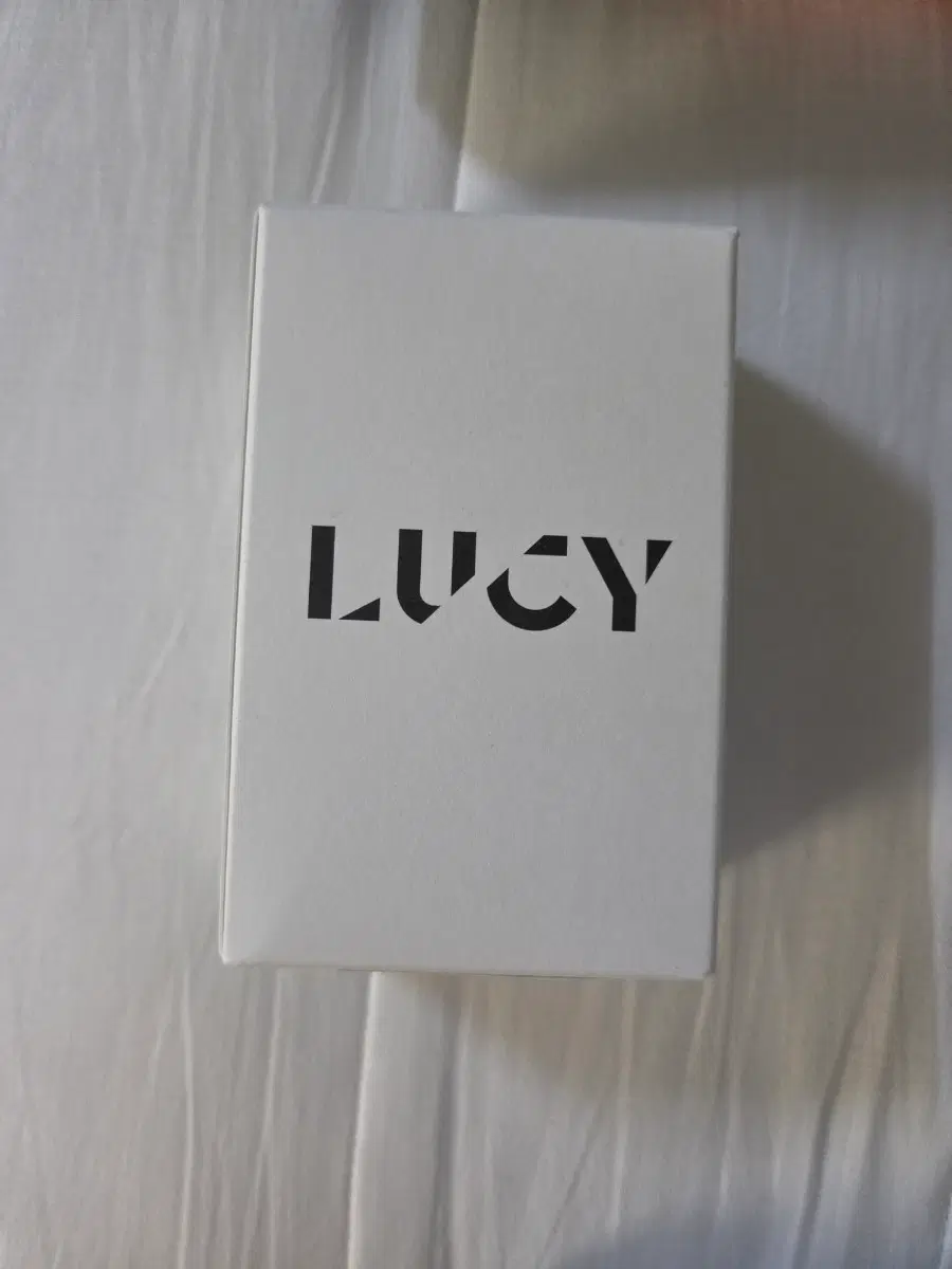 원가이하)미개봉 루시 LUCY 선스틱앨범
