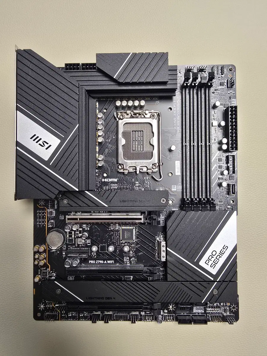 z790 msi pro a wifi 보드 팝니다 ddr5