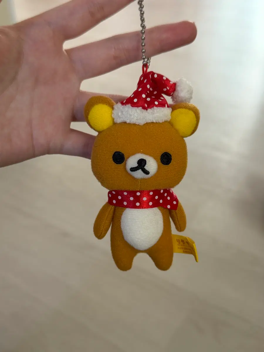 산엑스 리락쿠마 크리스마스 인형 키링