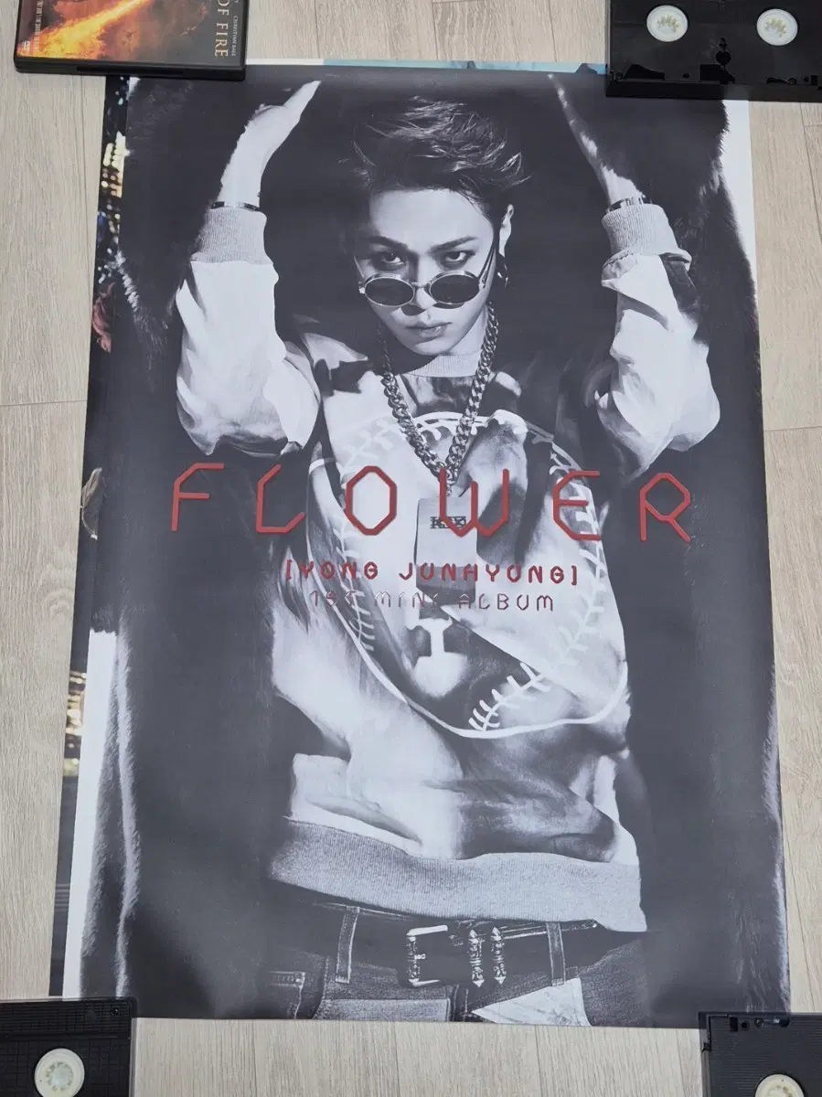 용준형 FLOWER 1집 미니앨범 포스터