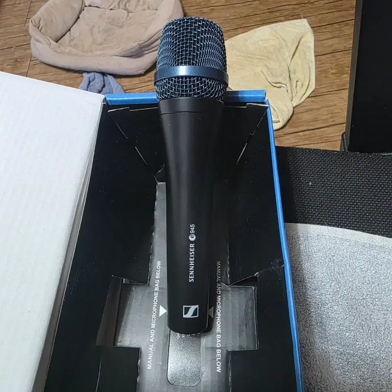 젠하이저 유선마이크 E945