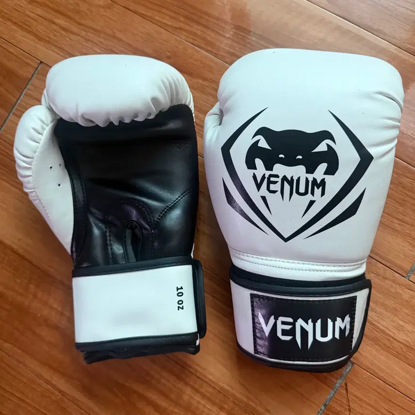 ベナムバックグローブムエタイキックボクシングボクシング格闘技mma 10オンス