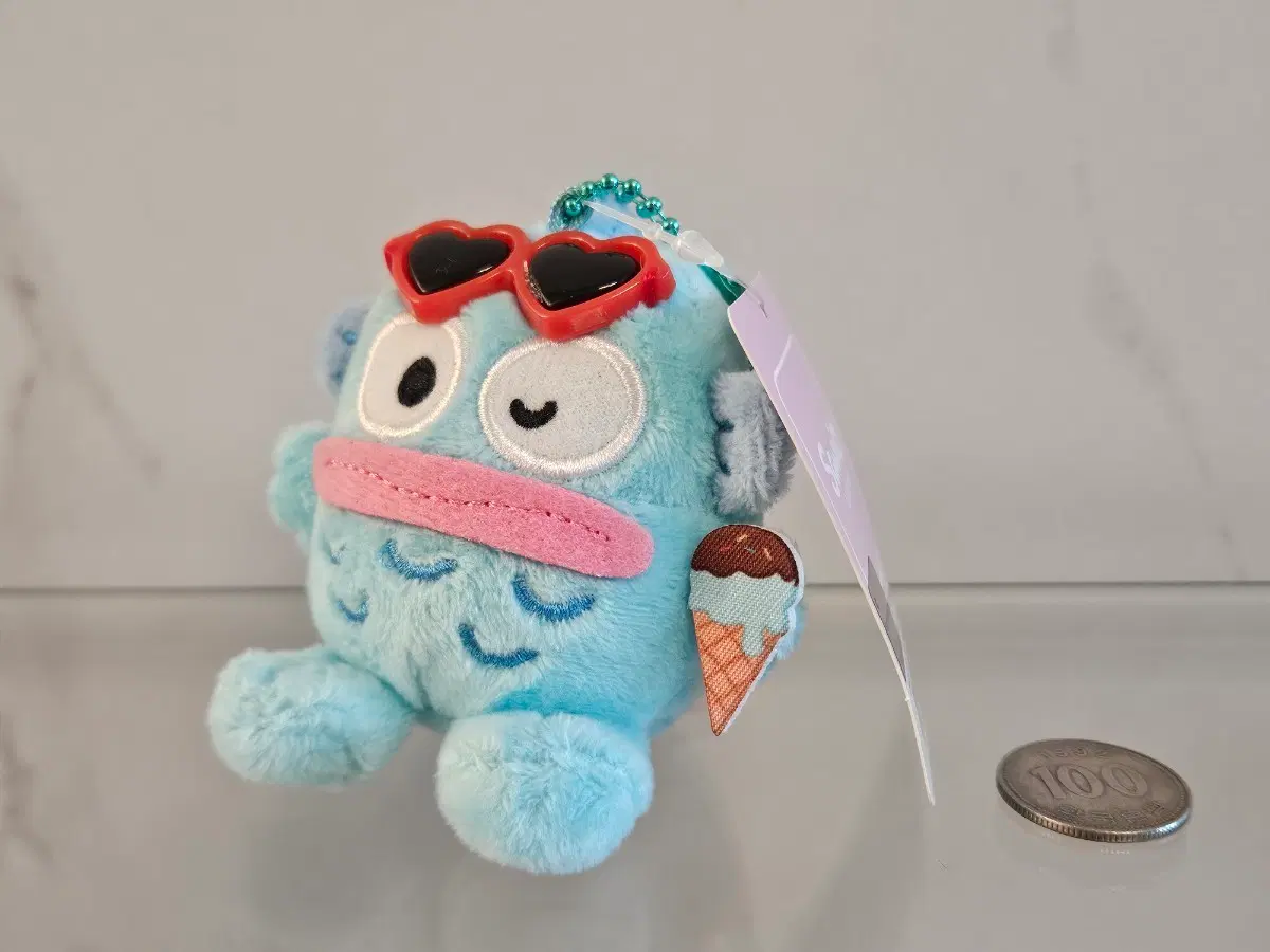 [새상품] 산리오 한교동 핸섬썬글라스 8cm 인형 키링