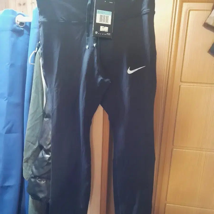 나이키 드라이핏 레깅스 블랙 M 새상품