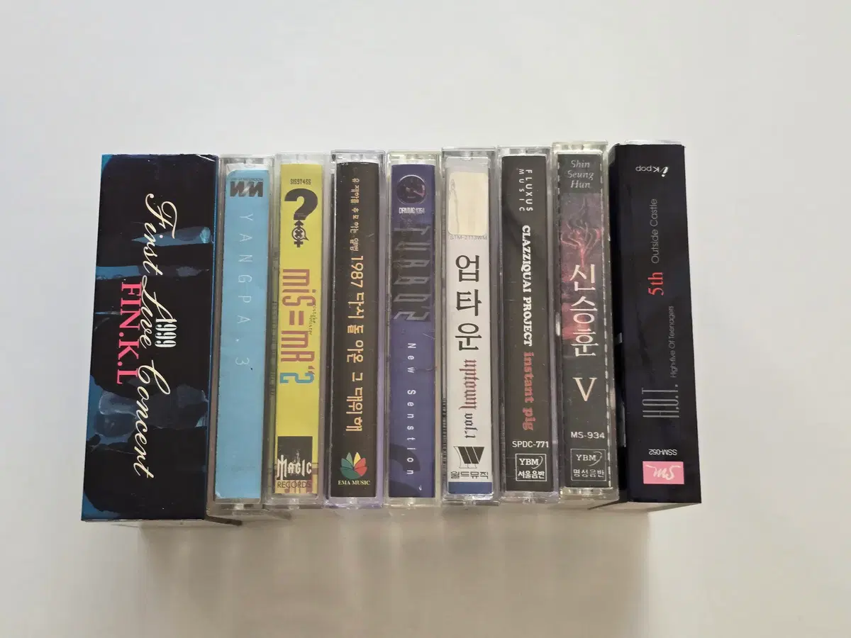 12 핑클, 양파, 미스터 2, 유재하, 터보, 업타운, 클래지콰이, 신승훈, H.O.T. 카세트테이프 총 9개 일괄판매