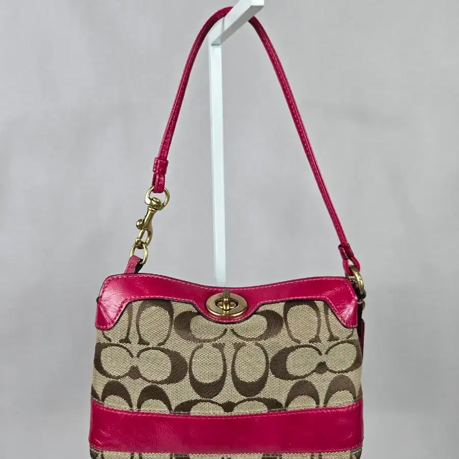 COACH 코치 2000s 빈티지 턴락 레거시 체리 레드 핑크 미니백 Y2K 가방 정품