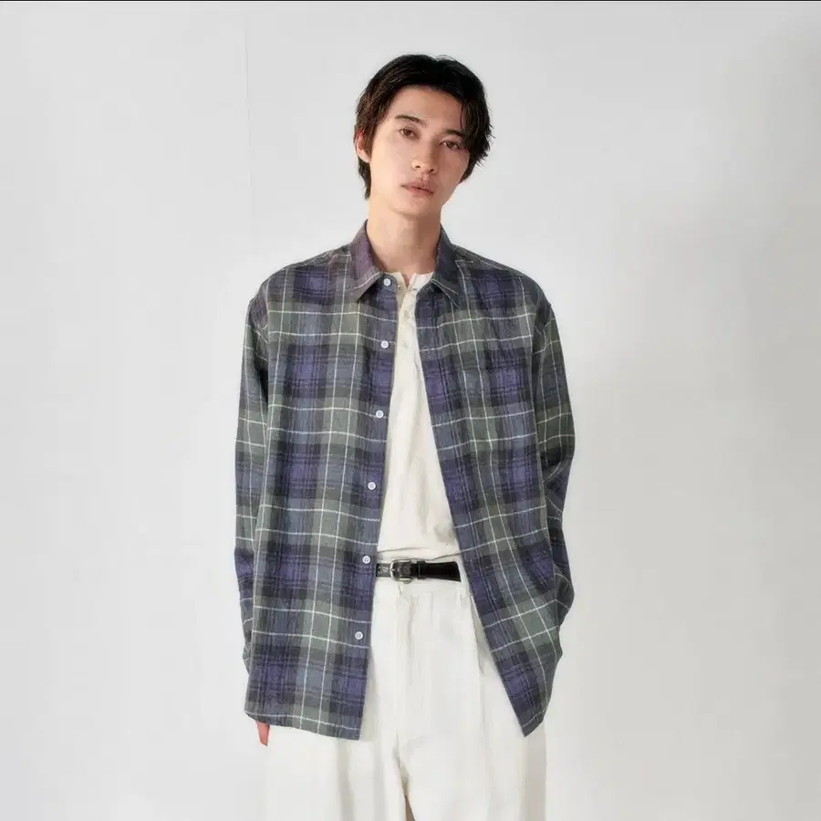 [M] 아트이프액츠 프렌치 린넨 셔츠 카키 블루