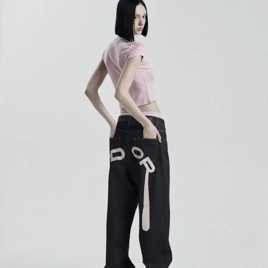 오도어 Logo drop denim in pink