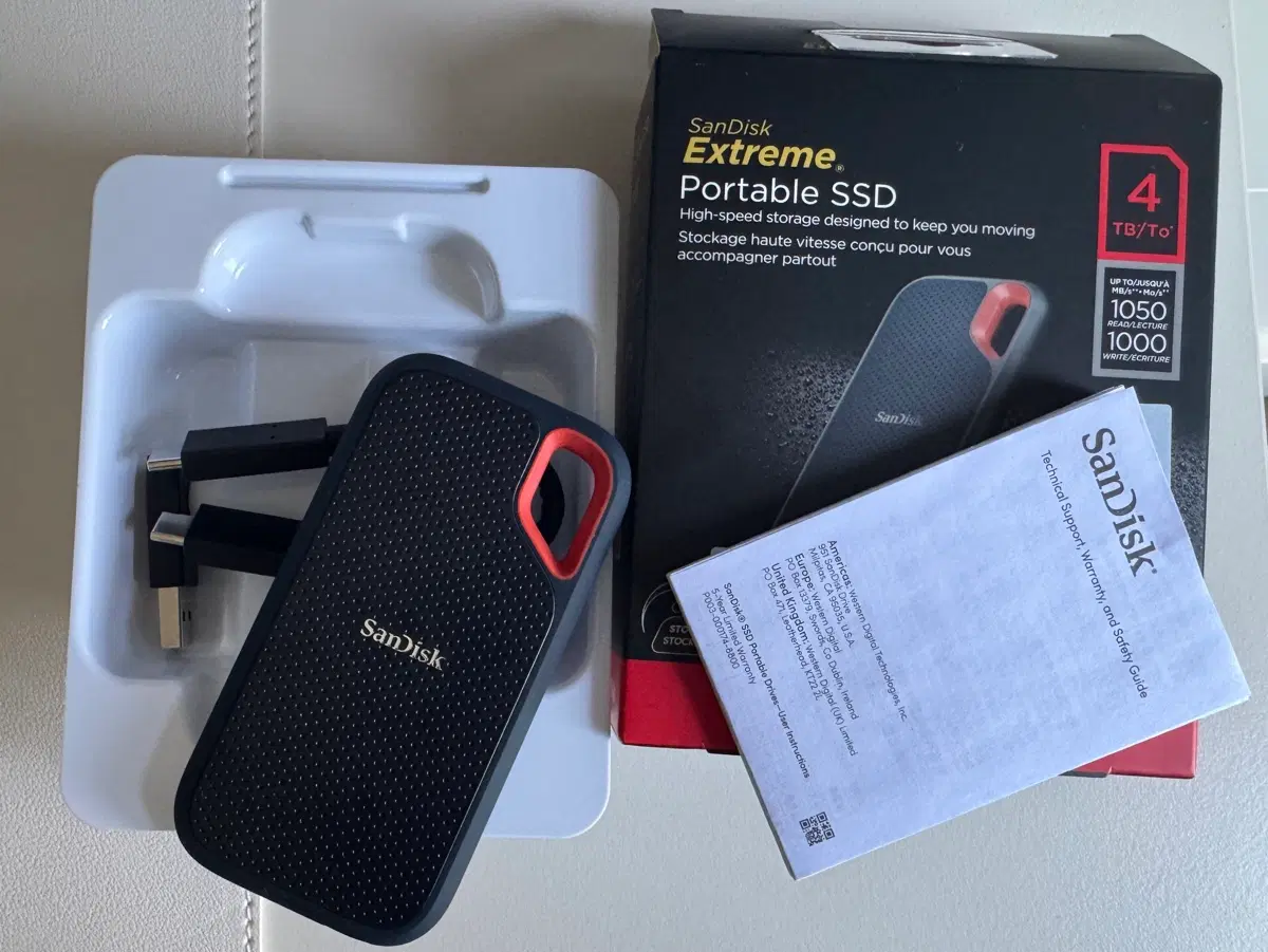 샌디스크 E61 Extreme Portable 외장SSD USB3.2 Gen2 4TB, 블랙